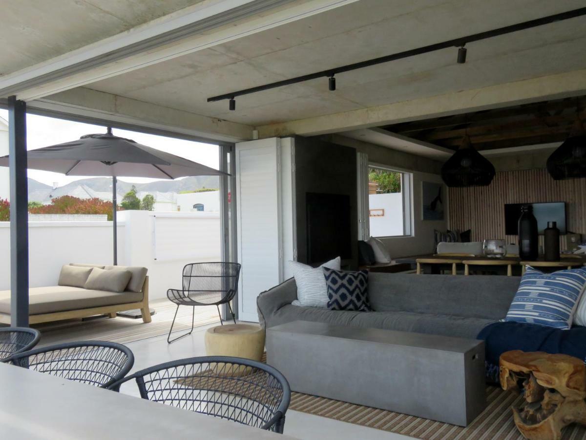 Troon Beach Cottage Hermanus Exteriör bild