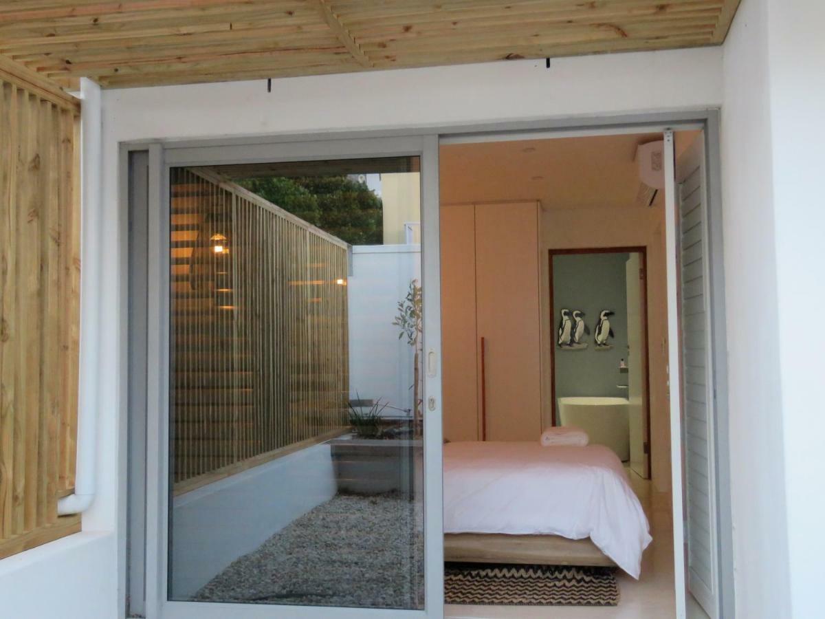 Troon Beach Cottage Hermanus Exteriör bild